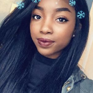 Meet your Posher, Dasia